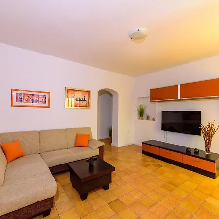 Apartmani Bokin Bol Exterior photo